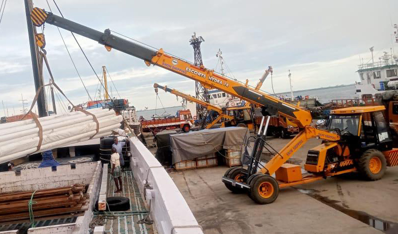 snow shipping crane service